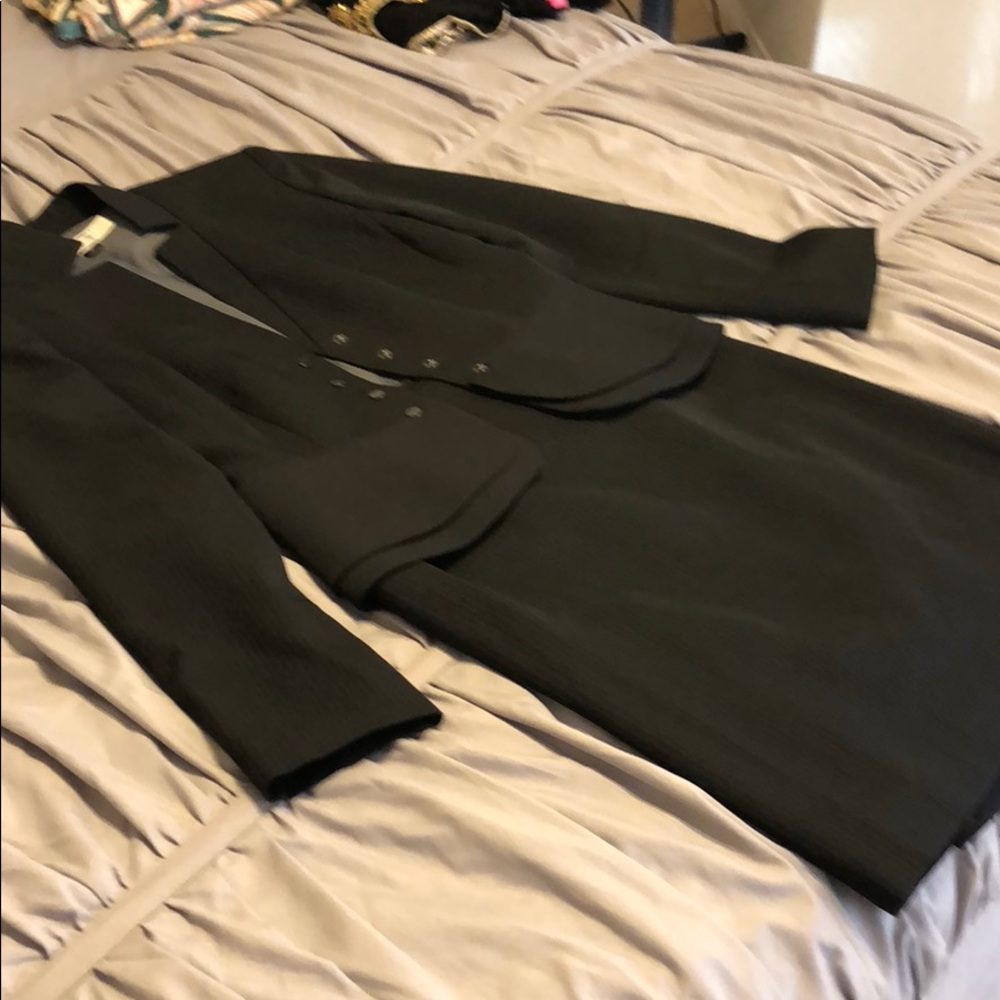 TAHARI pin striped Skirt Suit